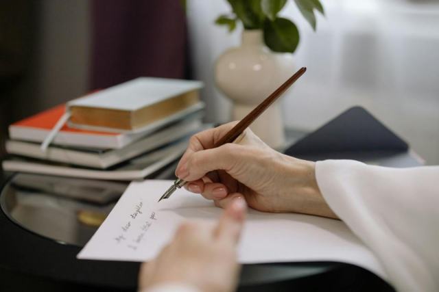 Écrire une nouvelle : maîtriser l'économie narrative et construire une chute efficace Écrire une nouvelle : maîtriser l'économie narrative et construire une chute efficace